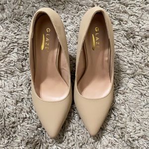 Glaze heels. Nude. Size 6.